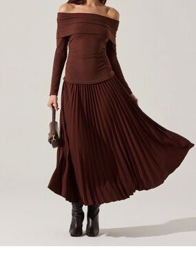 ASTR the Label Tanaia Pleated Mixed Media  Maxi Dress